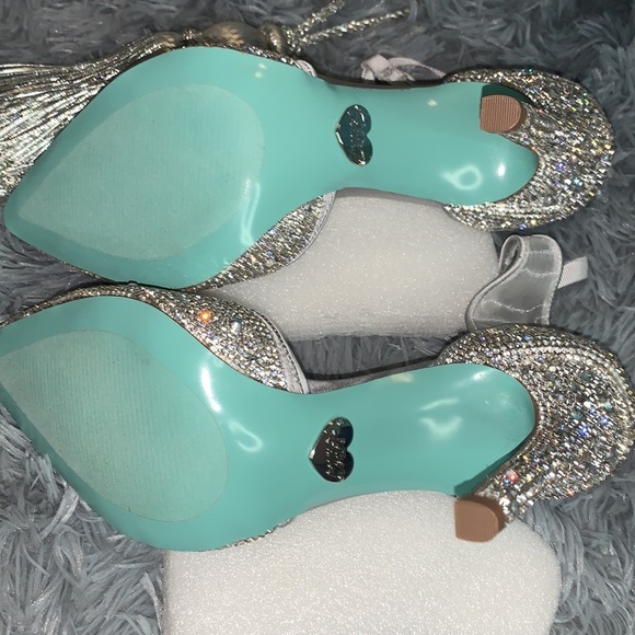NEW!! Blue by Betsey Johnson SB Iris Silver Rhinestone Heels 8.5 - Picture 11 of 16